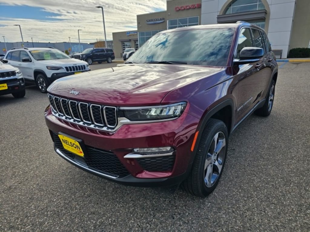 New 2025 Jeep Grand Cherokee LIMITED 4X4 Sport Utility