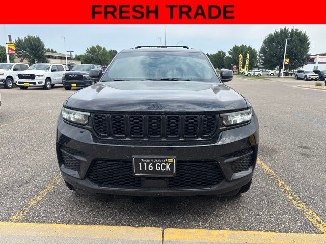 Used 2025 Jeep Grand Cherokee Altitude with VIN 1C4RJHAG0SC362331 for sale in Fergus Falls, Minnesota