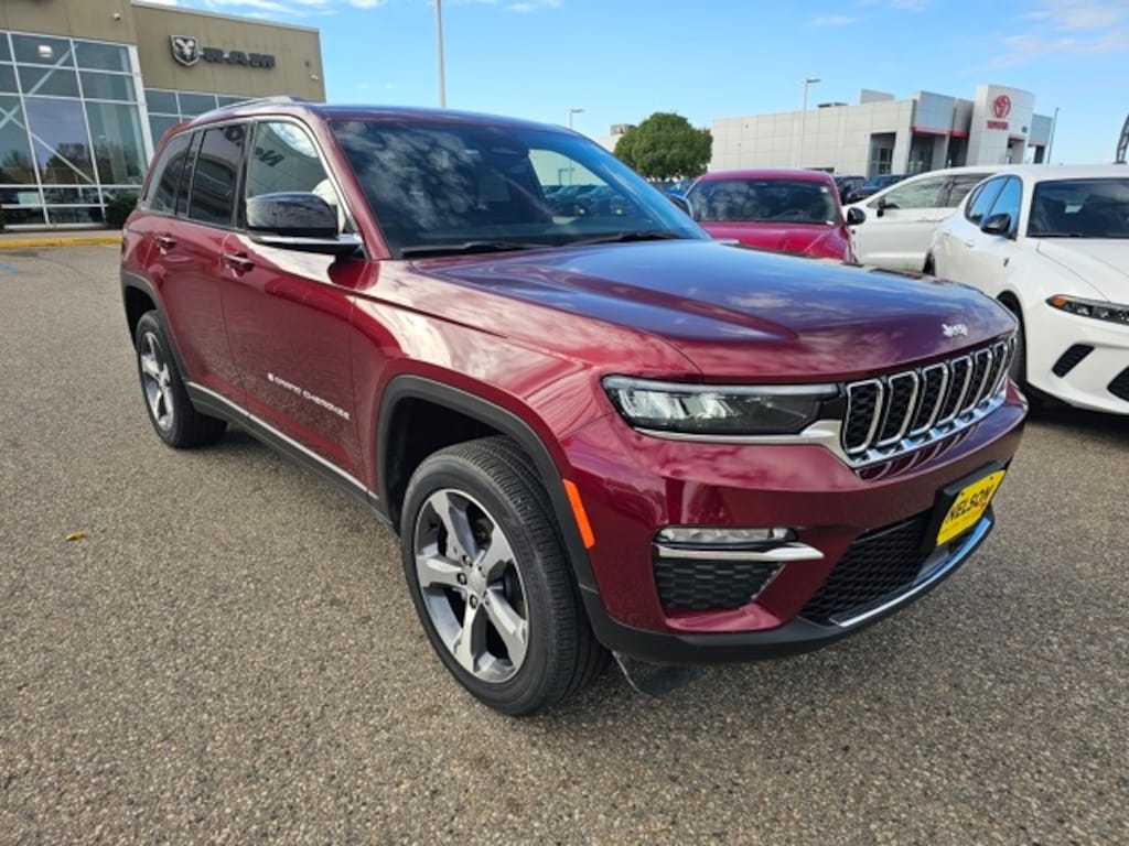 New 2025 Jeep Grand Cherokee LIMITED 4X4 Sport Utility