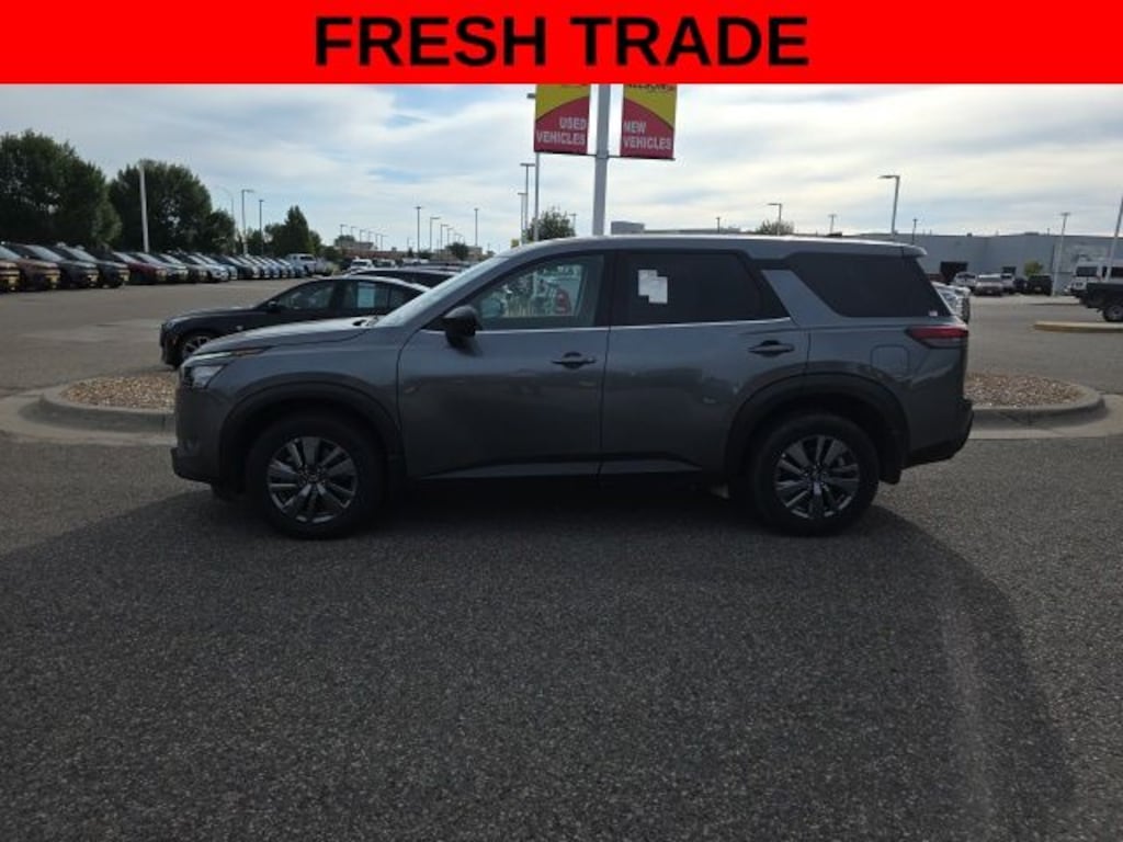 Used 2025 Nissan Pathfinder S SUV