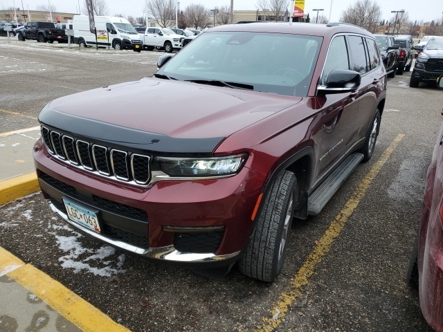 2023 Jeep Grand Cherokee Limited photo 3