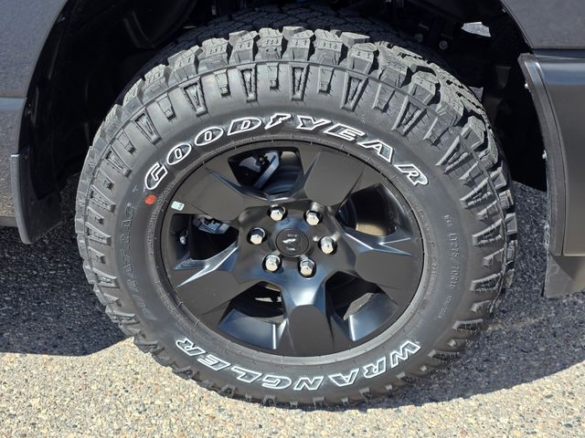 2026 RAM 1500 Warlock - Photo 6
