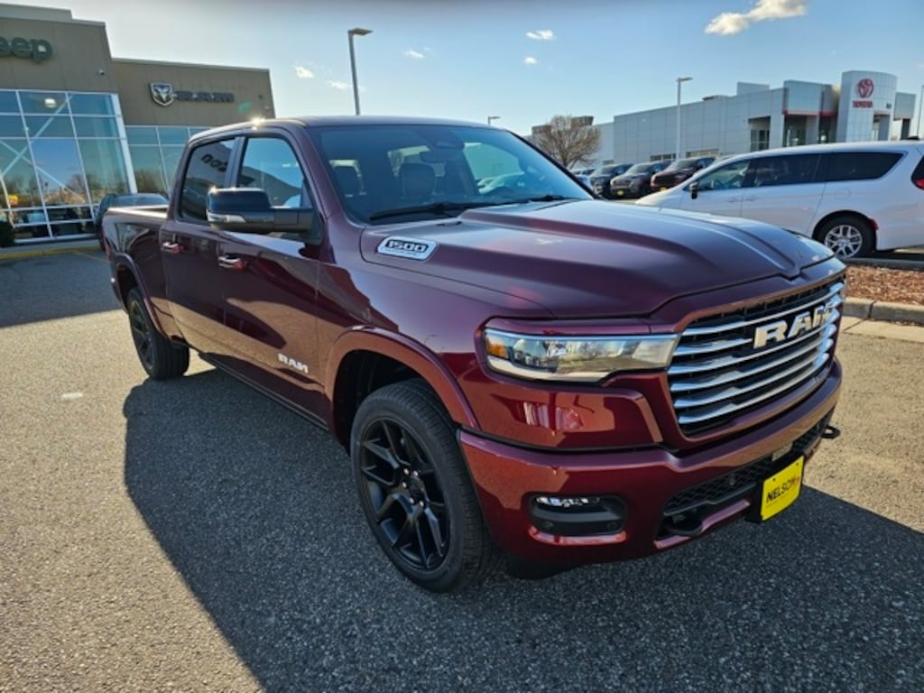 New 2026 Ram 1500 LARAMIE CREW CAB 4X4 6'4 BOX Pickup