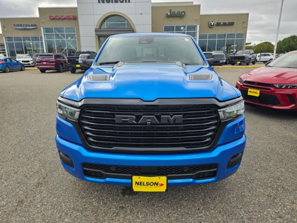 New 2026 Ram 1500 LARAMIE CREW CAB 4X4 5'7 BOX Pickup