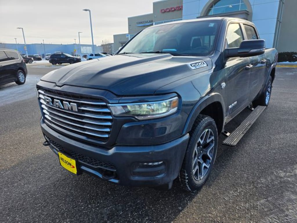 New 2026 Ram 1500 LARAMIE CREW CAB 4X4 5'7 BOX Pickup