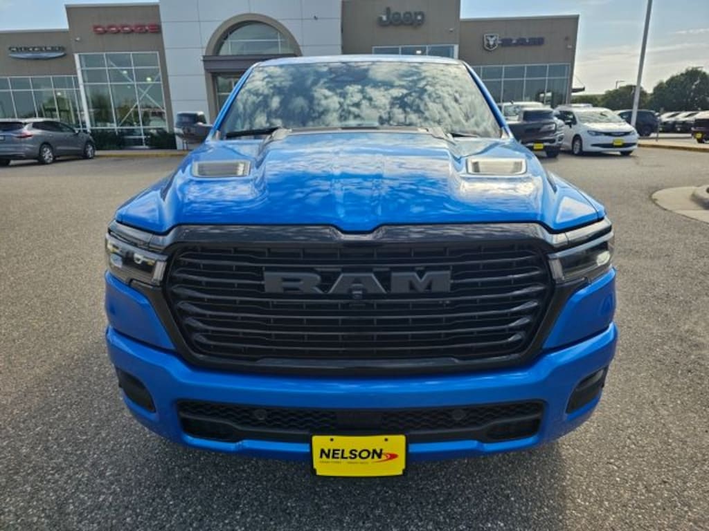 New 2026 Ram 1500 LARAMIE CREW CAB 4X4 5'7 BOX Pickup
