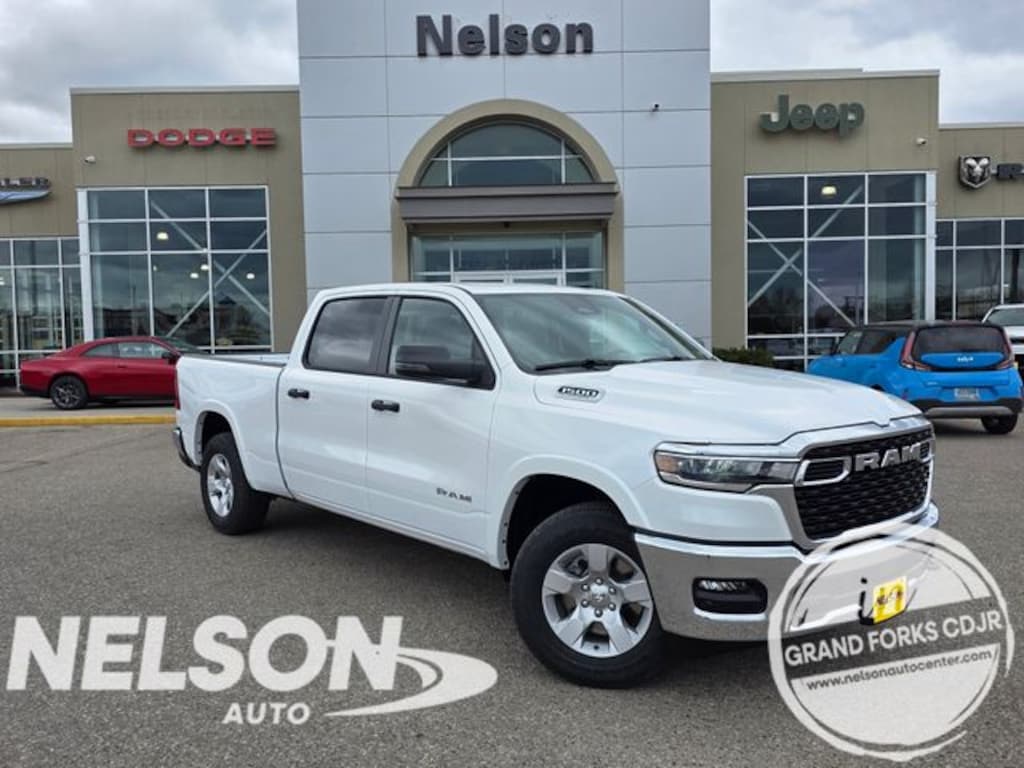 New 2026 Ram 1500 BIG HORN CREW CAB 4X4 6'4 BOX Pickup