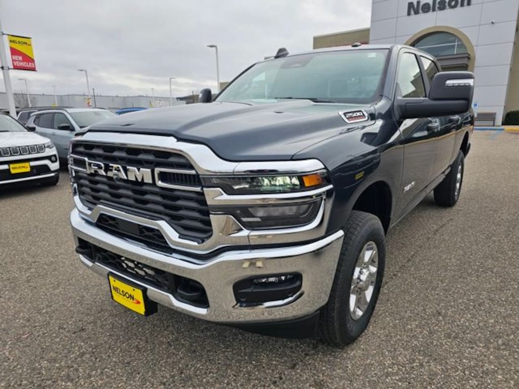 New 2026 Ram 2500 BIG HORN CREW CAB 4X4 6'4 BOX Pickup