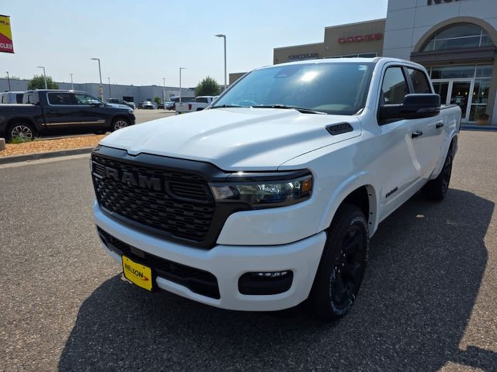 New 2026 Ram 1500 BIG HORN CREW CAB 4X4 5'7 BOX Pickup
