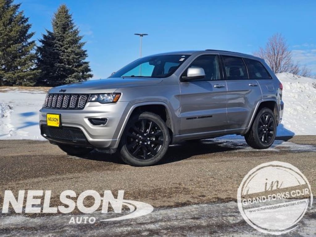Used 2019 Jeep Grand Cherokee Laredo SUV