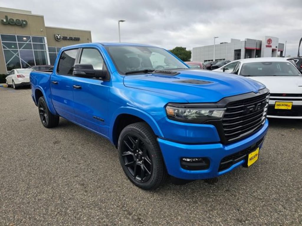 New 2026 Ram 1500 LARAMIE CREW CAB 4X4 5'7 BOX Pickup