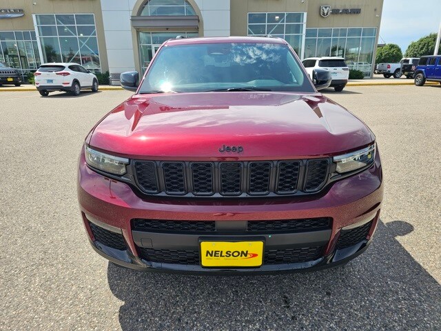 2025 Jeep Grand Cherokee L photo 2