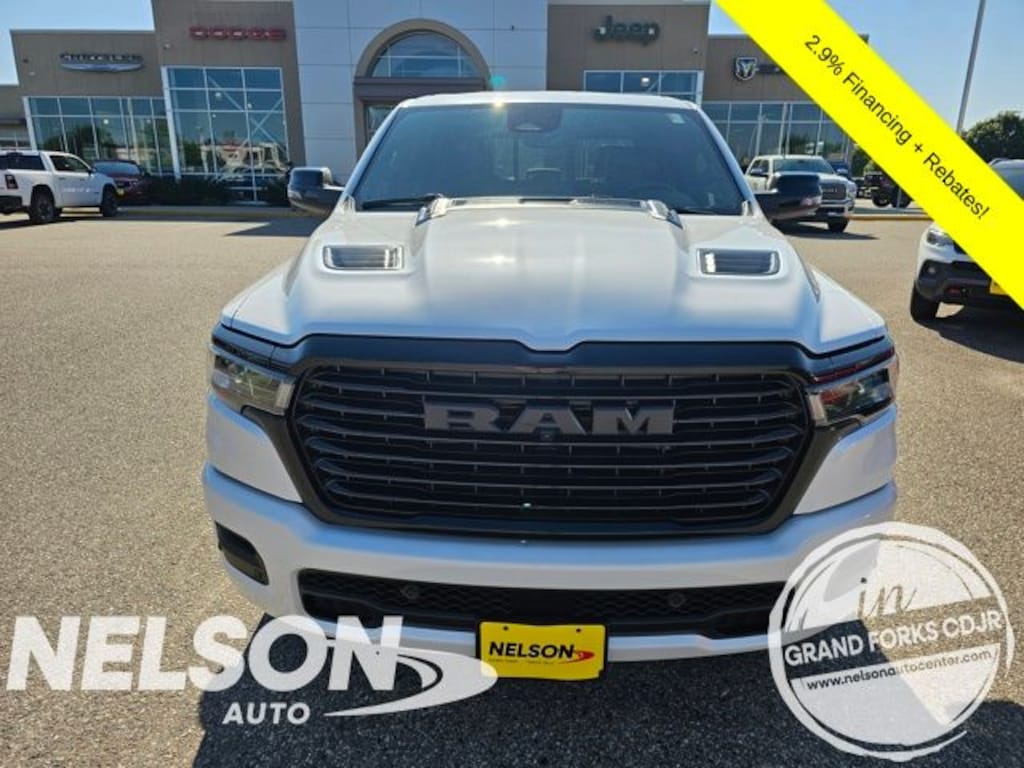 New 2026 Ram 1500 LARAMIE CREW CAB 4X4 5'7 BOX Pickup