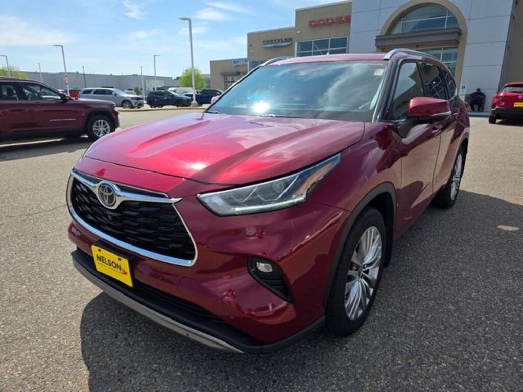 Used 2023 Toyota Highlander Platinum SUV