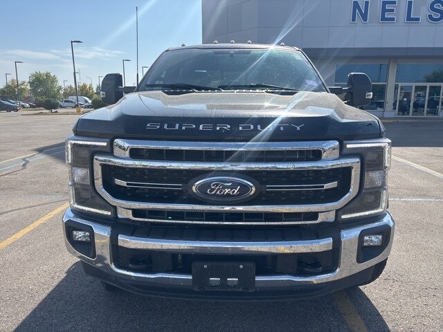 2022 Ford F-350 Lariat photo 2