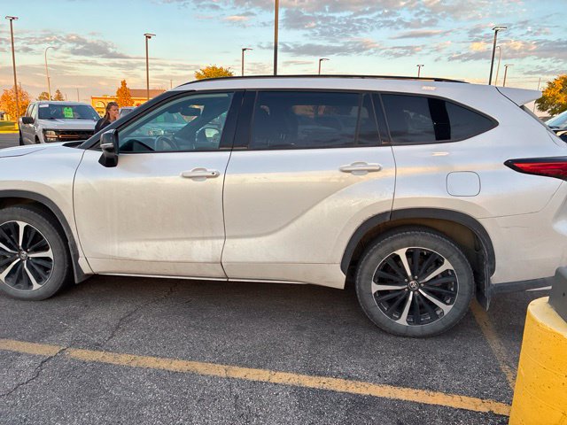 Used 2022 Toyota Highlander XSE SUV