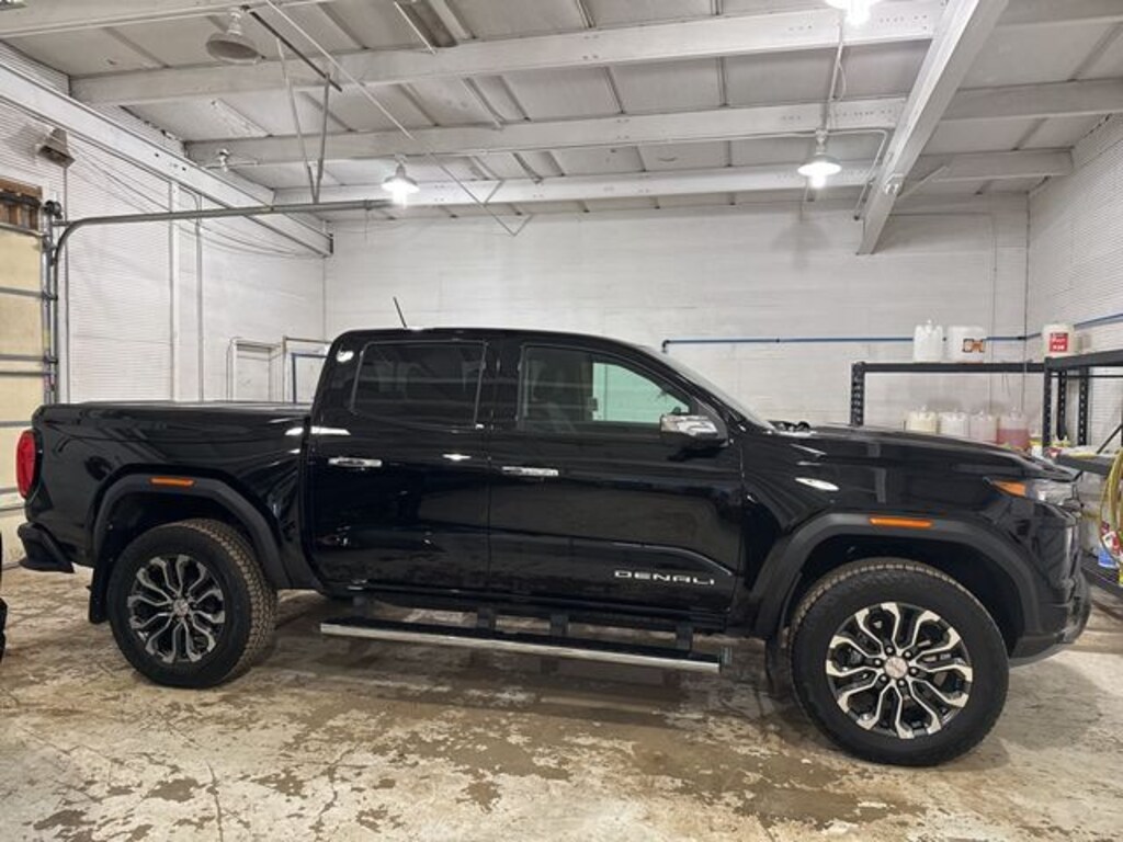 Used 2024 GMC Canyon Denali Truck Crew Cab