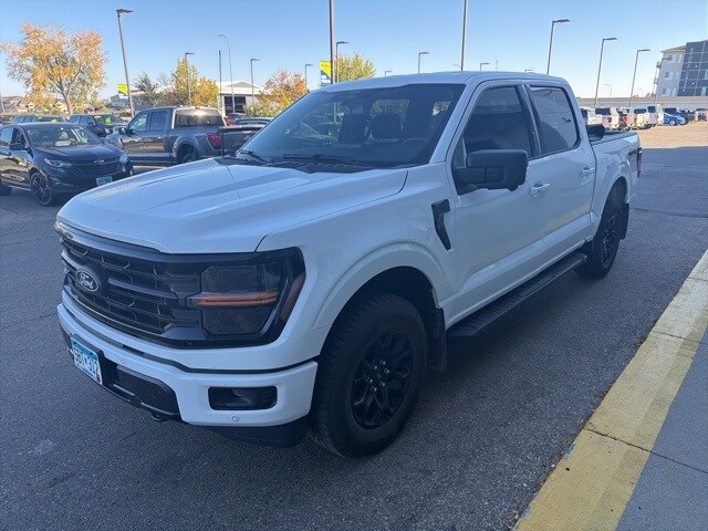 2024 Ford F-150 XLT photo 3
