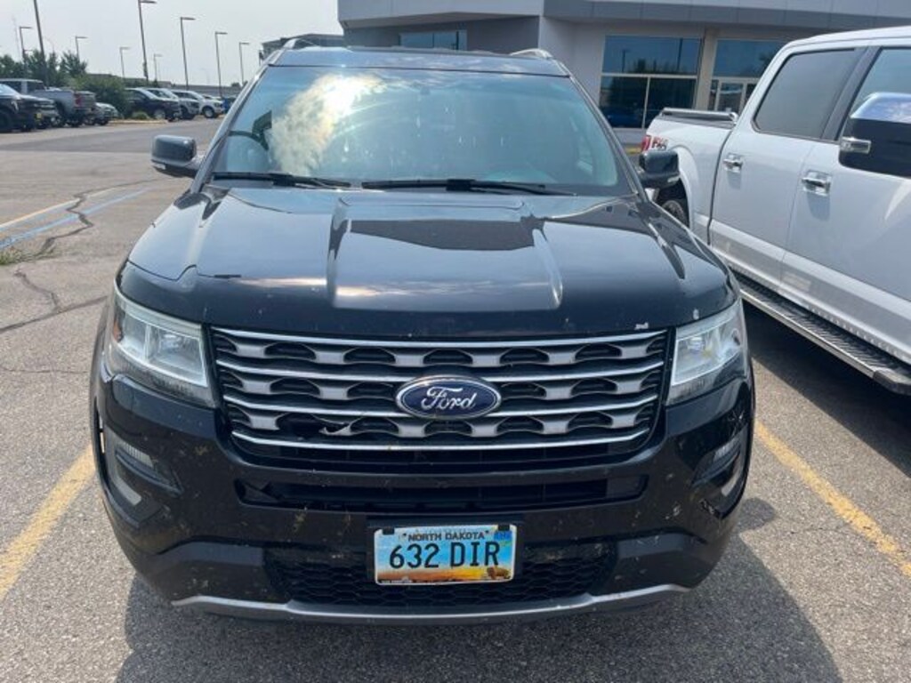 Used 2017 Ford Explorer XLT SUV