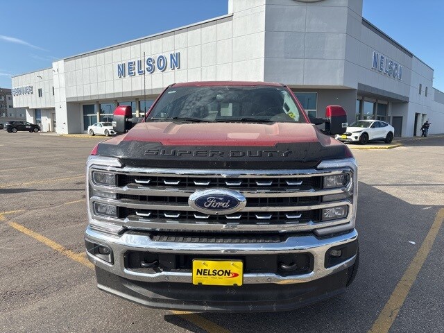 2023 Ford F-250 Lariat photo 2