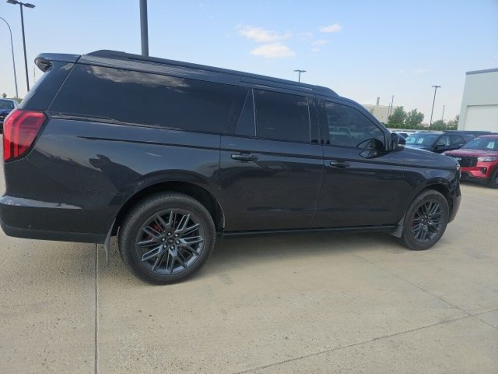 Used 2025 Ford Expedition Max Platinum SUV