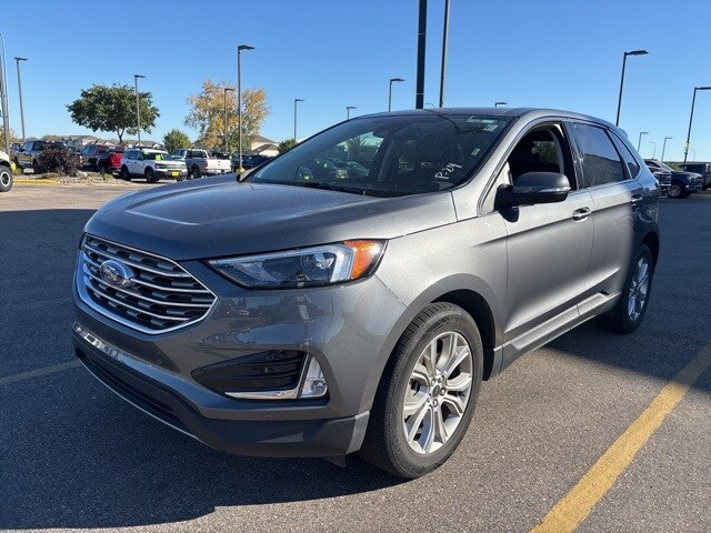 2024 Ford Edge Titanium photo 3