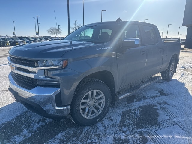 2020 Chevrolet Silverado 1500 LT photo 2