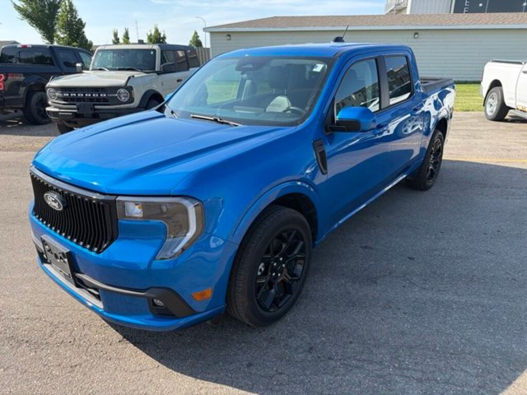 Used 2025 Ford Maverick Lobo Standard Truck SuperCrew