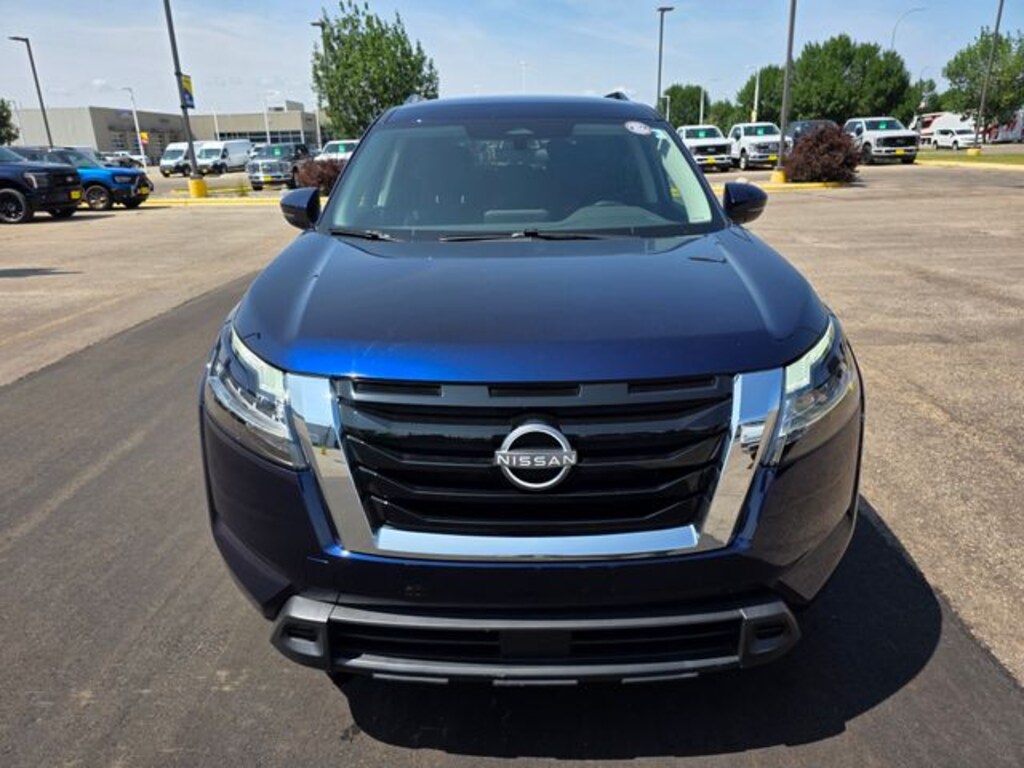 Used 2022 Nissan Pathfinder SV SUV