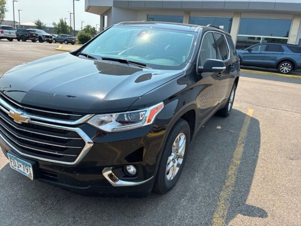 Used 2021 Chevrolet Traverse LT Leather SUV