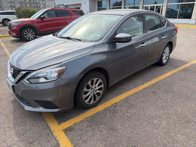 2019 Nissan Sentra SV photo 2