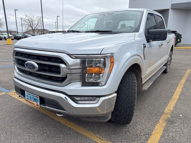 2021 Ford F-150 XLT photo 2