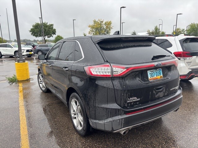 2017 Ford Edge Titanium photo 4