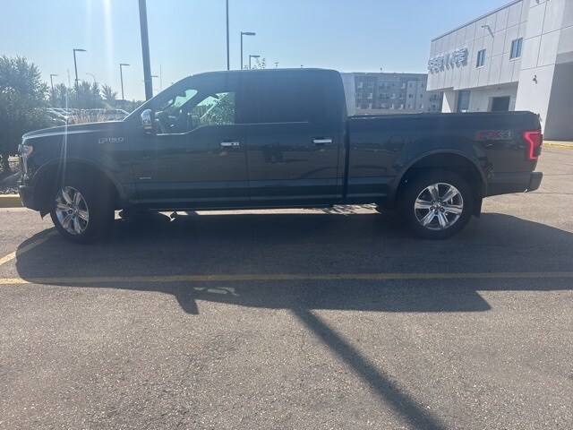 2015 Ford F-150 Platinum photo 2