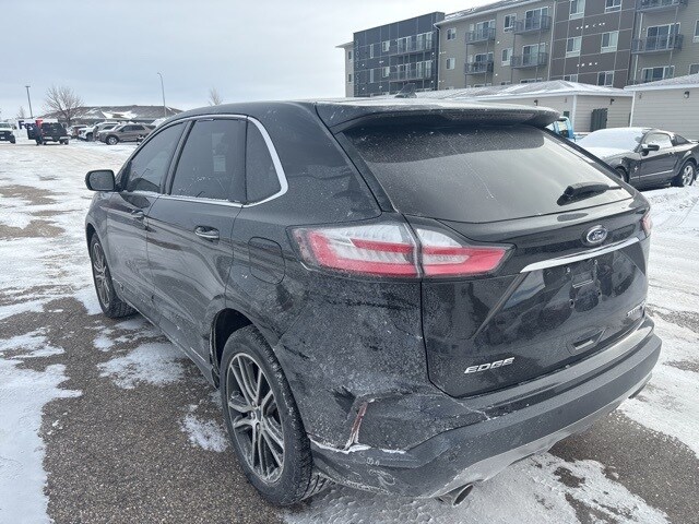 2020 Ford Edge Titanium photo 4
