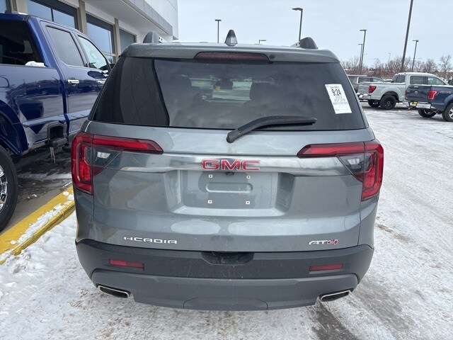 2022 Gmc Acadia AT4 photo 2