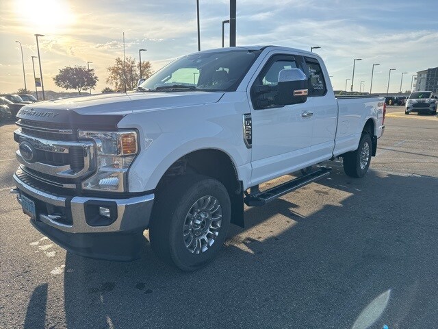 2022 Ford F-250 XLT photo 2