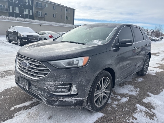 2020 Ford Edge Titanium photo 3