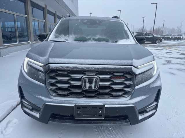 2023 Honda Passport TrailSport photo 2