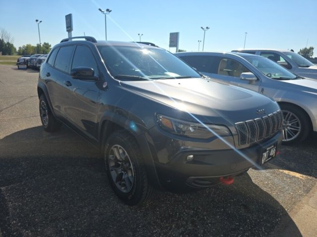Used 2022 Jeep Cherokee Trailhawk SUV