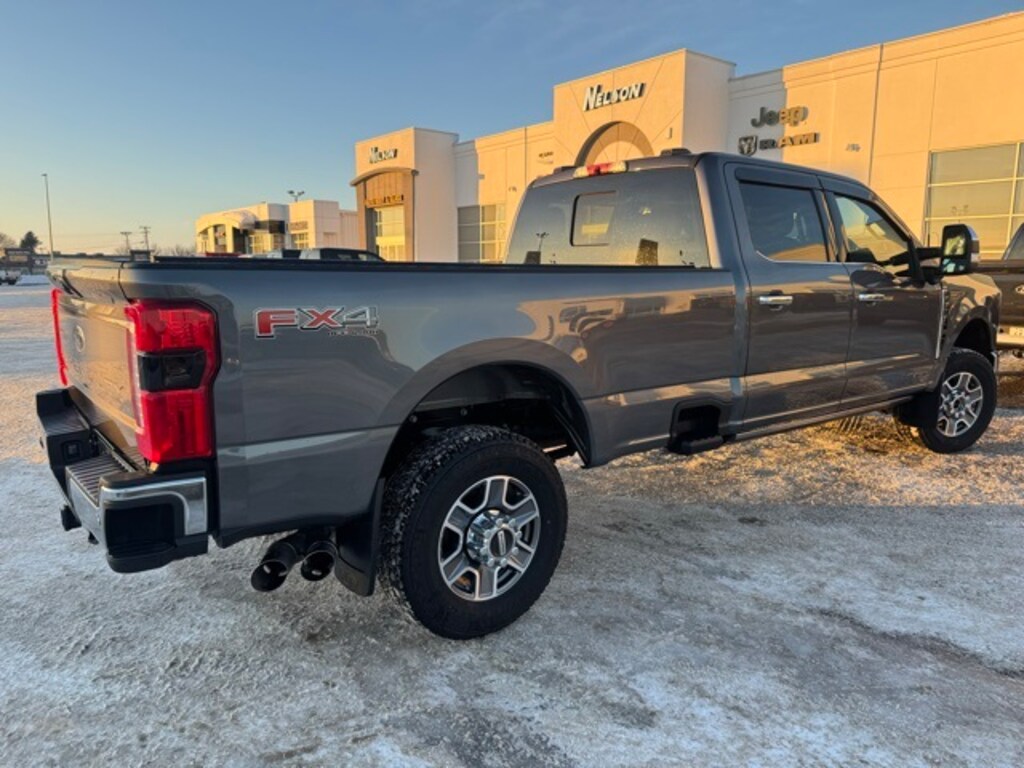 Used 2025 Ford F-350SD Lariat Truck