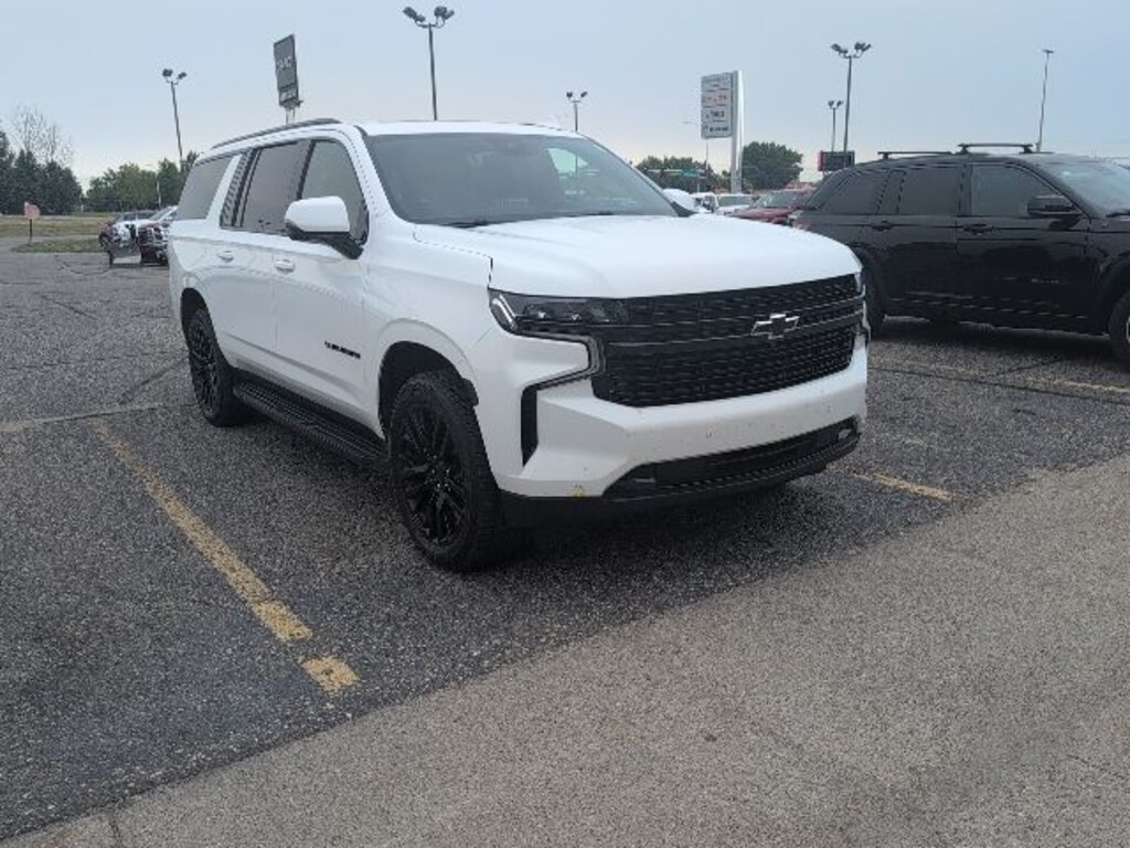 Used 2024 Chevrolet Suburban RST SUV