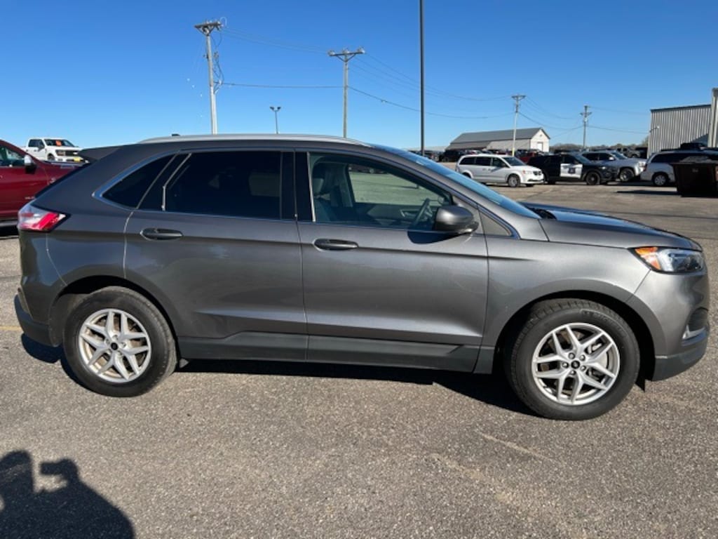 Used 2024 Ford Edge SEL SUV