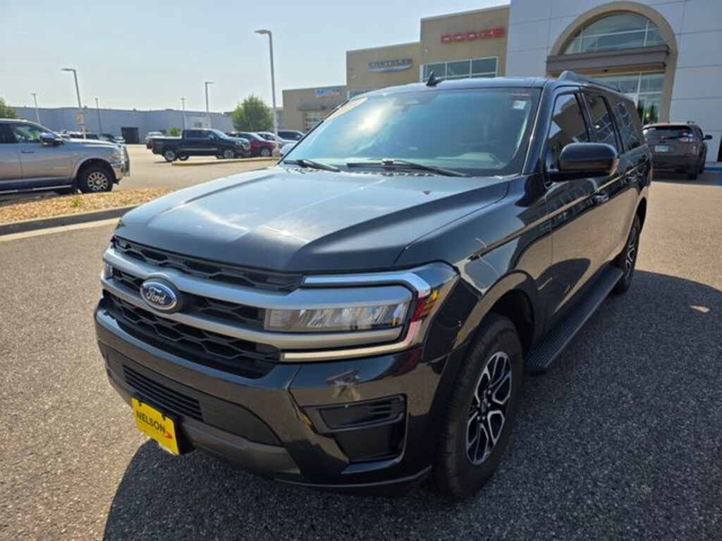 Used 2024 Ford Expedition Max XLT SUV