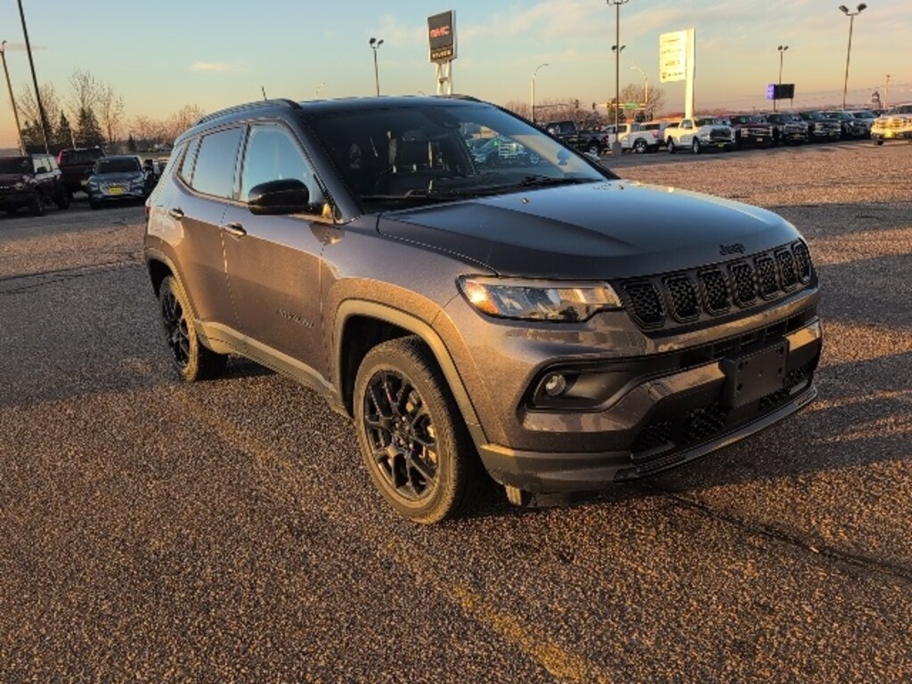 Used 2023 Jeep Compass Altitude SUV