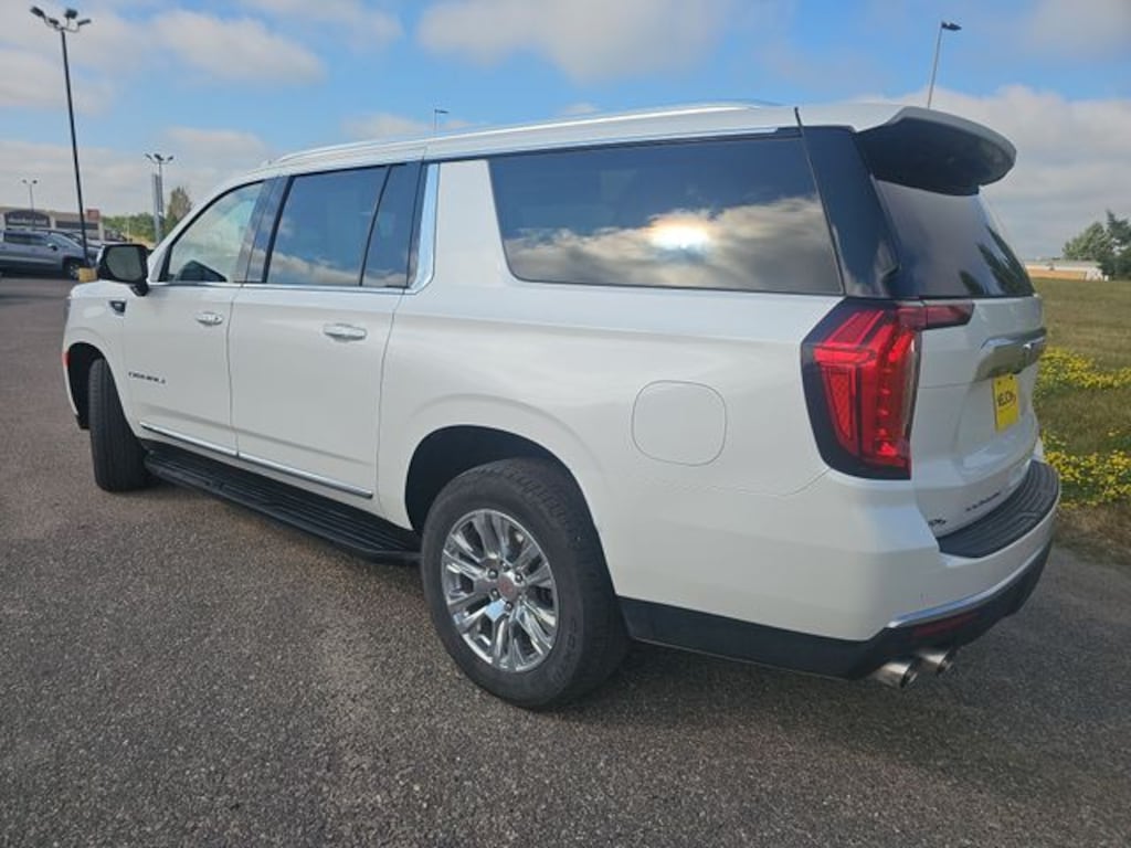 Used 2023 GMC Yukon XL Denali SUV