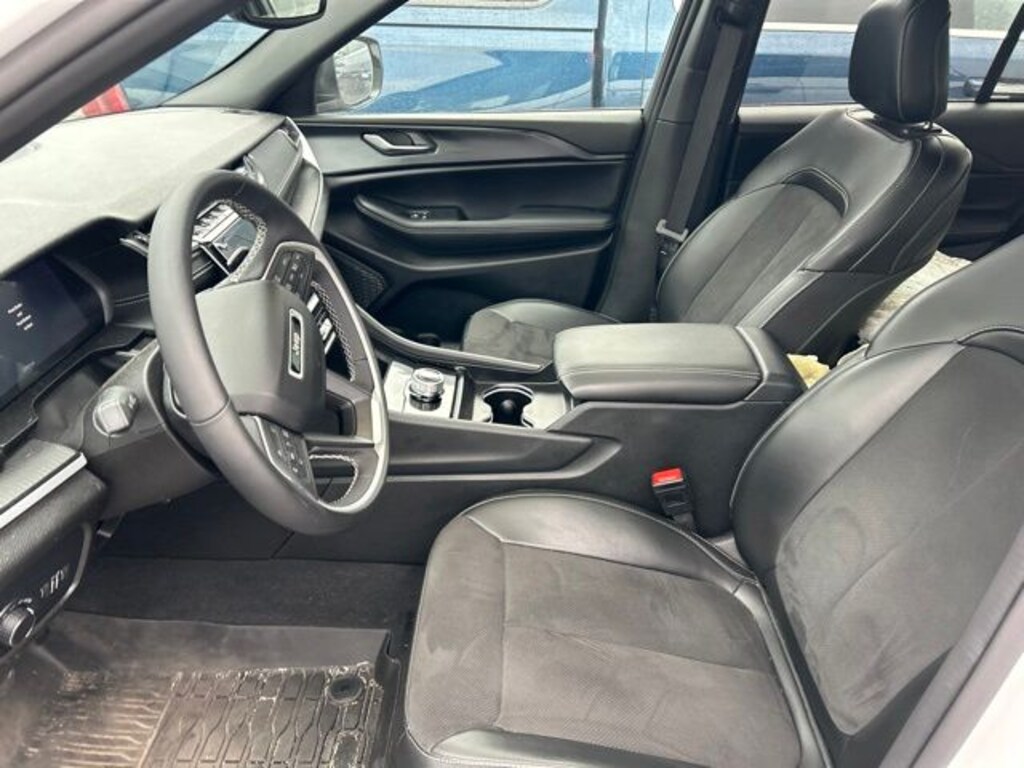 Used 2024 Jeep Grand Cherokee Altitude X SUV