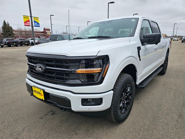 2025 Ford F-150 XLT photo 2