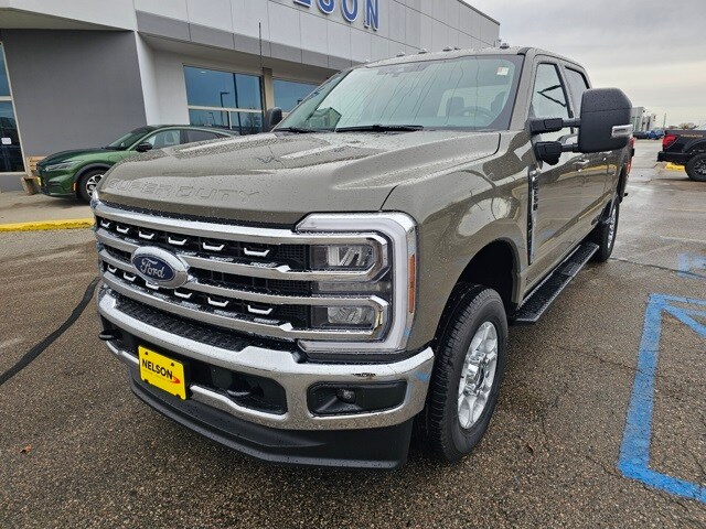 2026 Ford F-250 photo 2