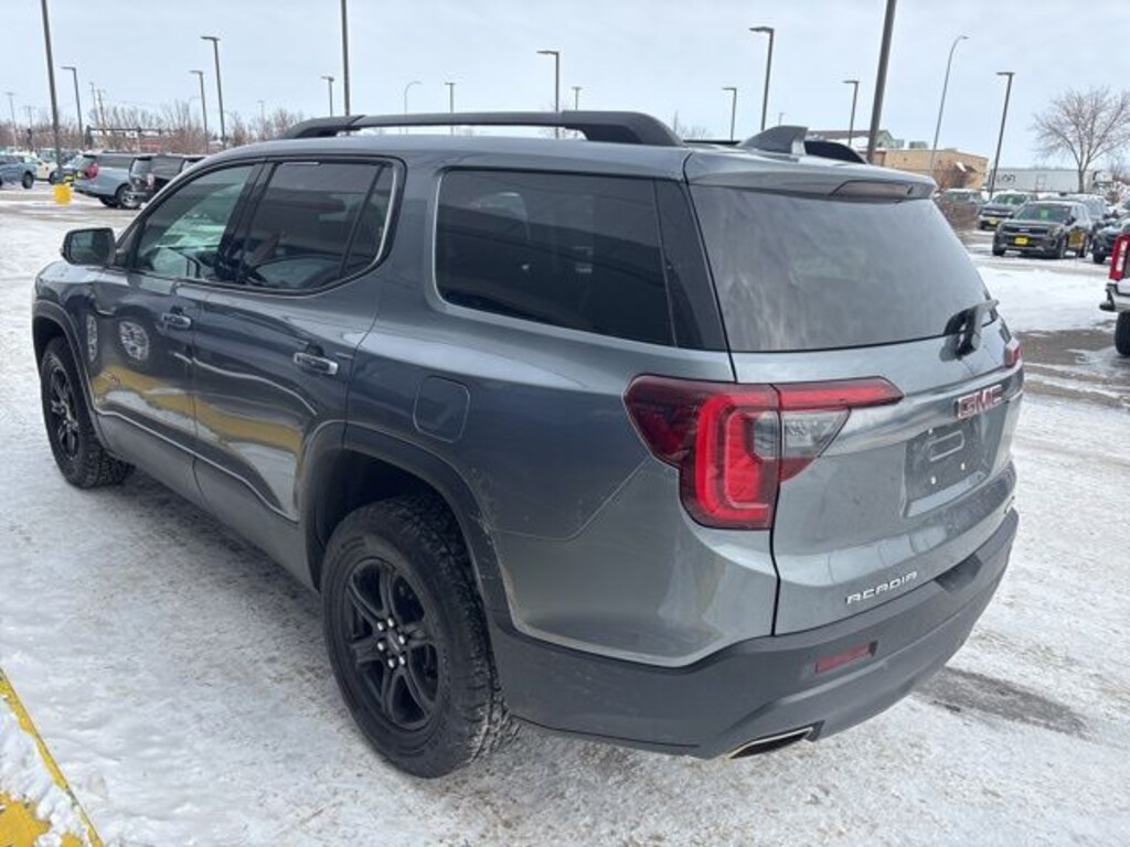 Used 2022 GMC Acadia AT4 SUV